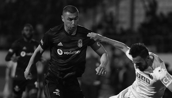 Burak Yılmaz: ‘Çok üzgünüz, ciğerimiz yandı’