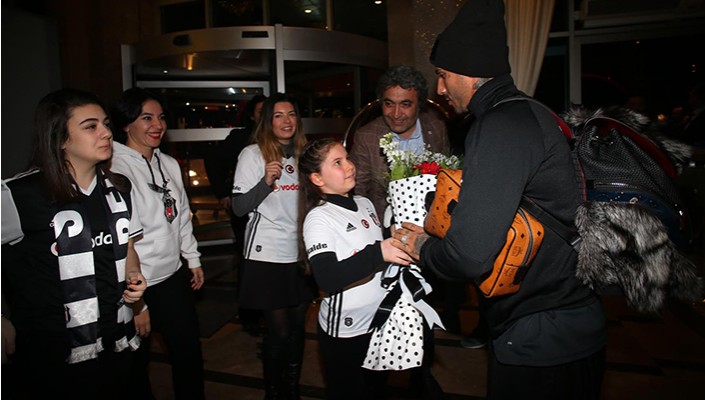 Futbol Takımımıza Bursa’da Coşkulu Karşılama