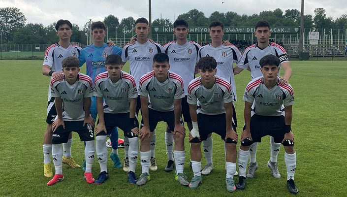 Bursaspor:3 Beşiktaş:3 (U-17)