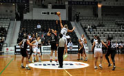 Women’s basketball outscores Canik Belediye 82-67