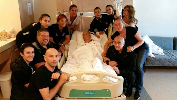 Bayan Voleybol Takımımız’dan Cengiz Göllü’ye Ziyaret	