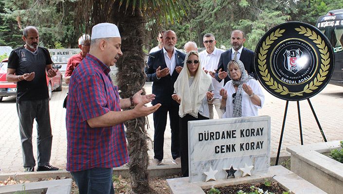 Cenk Koray’ı Kabri Başında Andık
