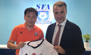 Beşiktaş Chairman Orman visits Shanghai Football Association in China