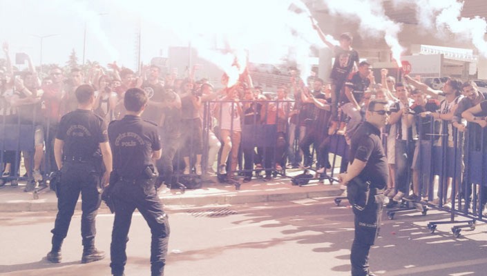 Futbol Takımımıza İzmir’de Coşkulu Karşılama