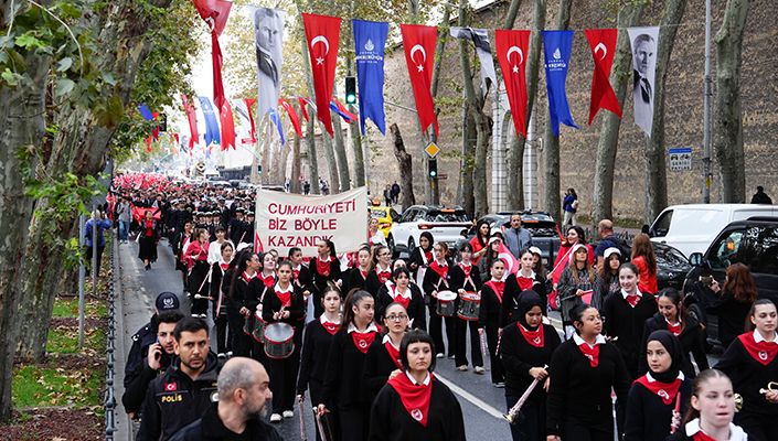 Cumhuriyet Bayramı’nı Cumhuriyet Yürüyüşüyle Kutladık