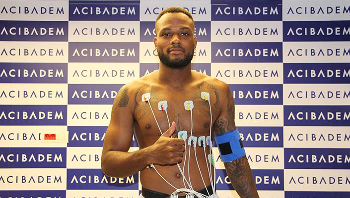 Cyle Larin Sağlık Kontrolünden Geçti