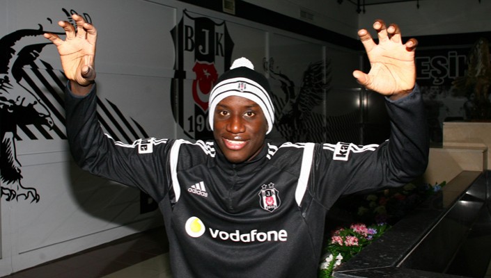 Kartal Yuvası'nın Yeni Beresini Demba Ba Tanıttı