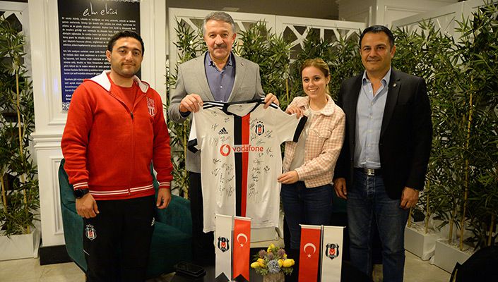 Diyarbakır Emniyet Müdürü’nden Beşiktaş Vodafone Takımımıza Ziyaret