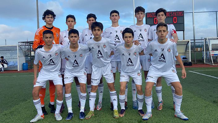 Düzce Cam Düzcespor:0 Beşiktaş Artaş:8 (U-14)