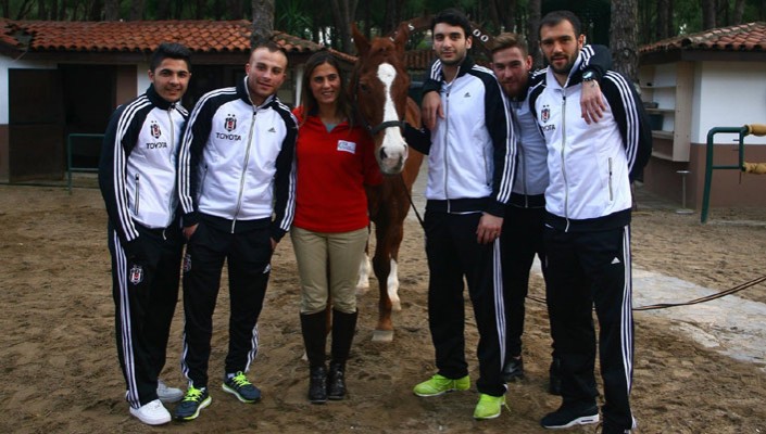 Futbolcularımız At Rehberliği Eğitimi Aldı