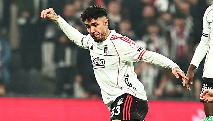 Emirhan Topçu: ‘En önemlisi gol yemeden maçı bitirdik’