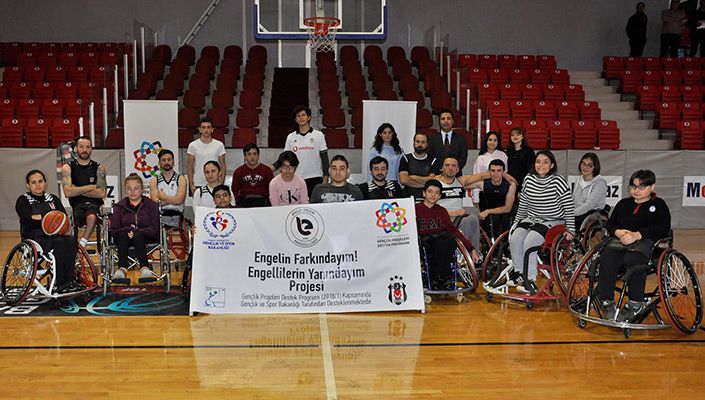 Engelsiz Kartallar, ‘Engelin Farkındayım Engellilerin Yanındayım’ Projesi Kapsamında Öğrencilerle Antrenman Yaptı