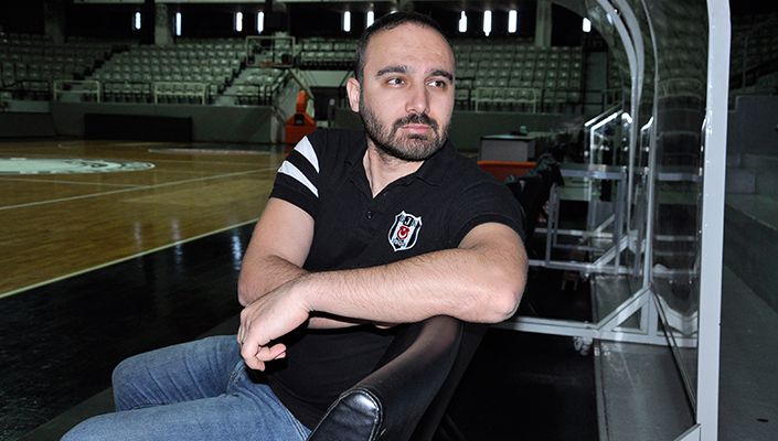 Erkek Voleybol Takımımızın Menajeri Burhan Bilir: ‘Her branşta Kartal gibi zirvede olmalıyız’