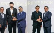 Ersin Destanoğlu İle Rıdvan Yılmaz, En Çok Gelişme Kaydeden Sporcu Ödülünün Sahibi Oldular