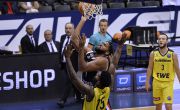 Second half surge lifts Beşiktaş Icrypex over Ewe Baskets 