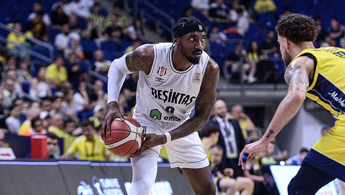 Fenerbahçe Beko:98 Beşiktaş Emlakjet:72