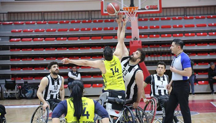 Fenerbahçe Göksel Çelik:64 Beşiktaş:57
