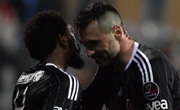 Almeida ve Fernandes'in Formaları Satışta