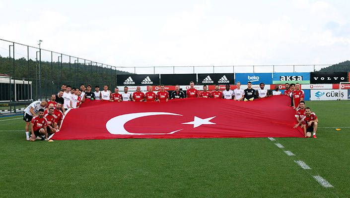 Futbol A Takımımız, 30 Ağustos Zafer Bayramı’nı Kutladı