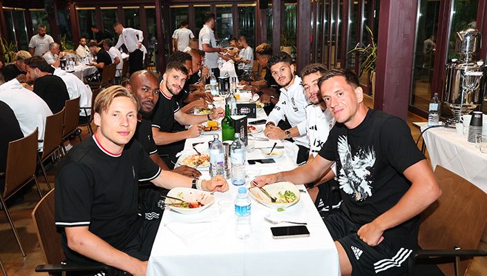Futbol A Takımımız Barbekü Partisinde Buluştu