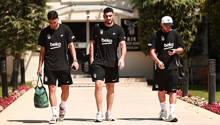 Futbol A Takımımız Prag’a Gitti