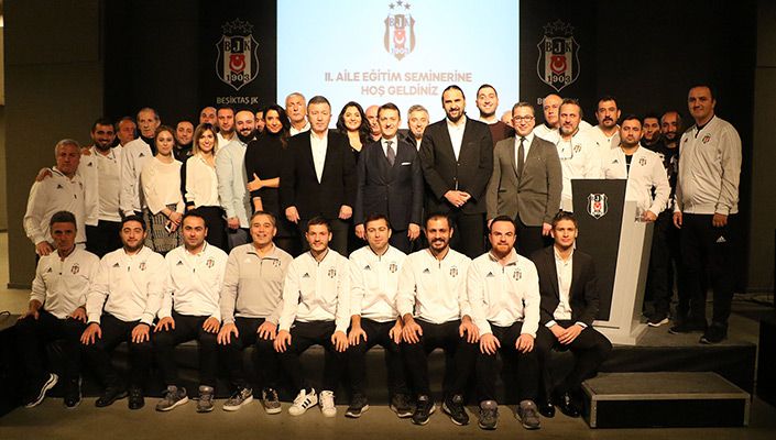 Futbol Akademi 2. Aile Eğitim Semineri Vodafone Park'ta Yapıldı
