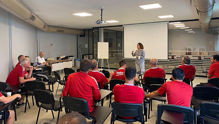 Futbol Akademi Antrenörlerimiz 