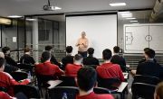 Futbol Akademimizin Teknik Ekibi ve Sporcuları ‘TFF Hakem ve Değişen Oyun Kuralları’ Eğitimi Aldı