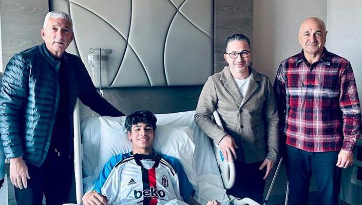 Mehmet Ekşi, Ameliyat Olan Beşiktaş Artaş U-16 Takımımızın Sporcusu Yiğit Yasin Yüksel’i Ziyaret Etti