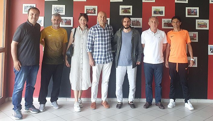 Futbol Akademisi Gençlik Gelişim Teknik Sorumlumuz Mehmet Ekşi’den Sultangücü Spor Kulübü ile Küçükçekmece İdman Yurdu Kulüplerine Ziyaret