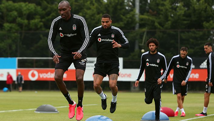Futbol Takımımız Hazırlıklarını Sürdürüyor