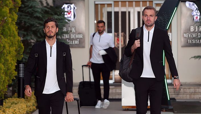 Futbol Takımımız Hollanda’ya Gitti