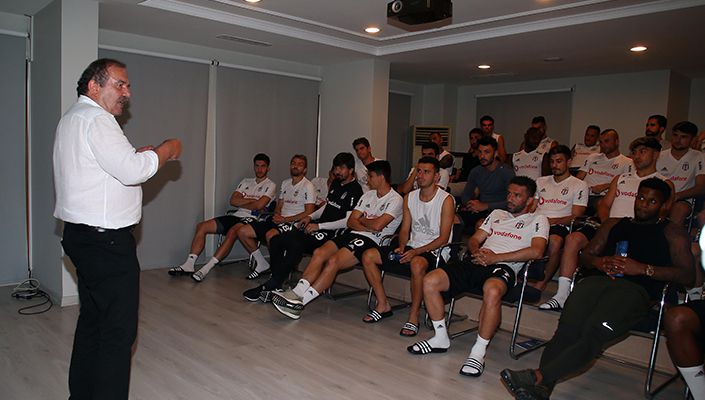 Futbol Takımımıza Video Yardımcı Hakem (VAR) Sistemi Tanıtıldı