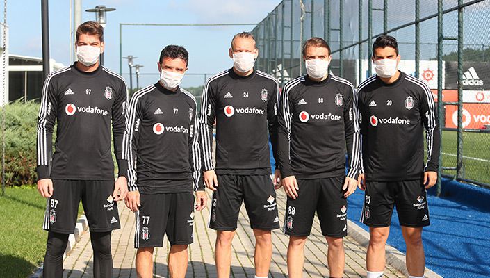 Futbol Takımımızdan LÖSEV’in Farkındalık Yaratma Amaçlı Kampanyasına Destek