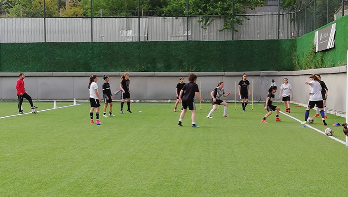 Yıldız Kız Futbol Takımımızın Rakibi Fatih Vatan Spor