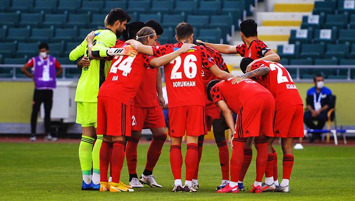 Futbolcularımıza Milli Davet