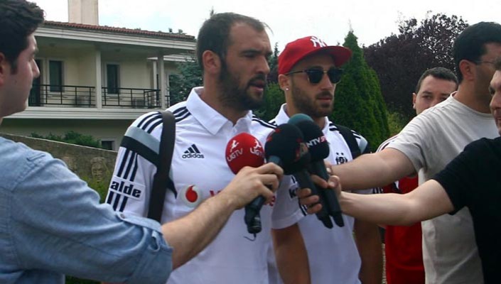 Futbolcularımız Cenk Tosun ve Serdar Kurtuluş Açıklamalarda Bulundu