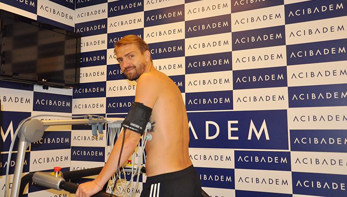 Futbolcumuz Caner Erkin ile Teknik Ekibimiz Sağlık Kontrolünden Geçti