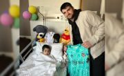 Futbolcumuz Ersin Destanoğlu’ndan Depremzede Minik Taraftarımız Yiğit Efe Süzen’e Geçmiş Olsun Ziyareti