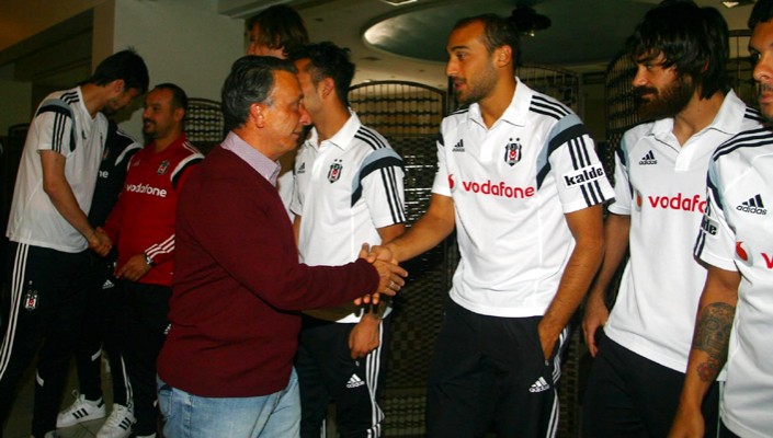 Yönetim Kurulu Üyelerimiz ve Futbol Takımımız, Balıkesir’de Bayramlaştı