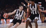 Beşiktaş Emlakjet top Galatasaray in Istanbul derby