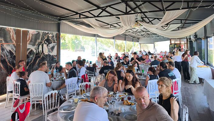 Gemlik Beşiktaşlılar Derneği Üyeleri Kahvaltıda Buluştu