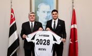 Genç Futbolcumuz Mustafa Erhan Hekimoğlu ile Yeni Sözleşme İmzalandı