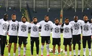 Futbolcularımız 'Gururlan' Tişörtleriyle Isındı