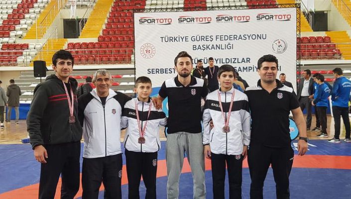 Güreşçilerimizden Üç Bronz Madalya