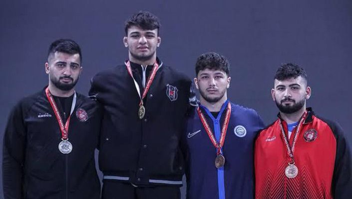 Güreşçimiz Eyüp Önem, U20 Uluslararası Dumitru Pîrvulescu & Vasile Lorga Güreş Turnuvası'nda