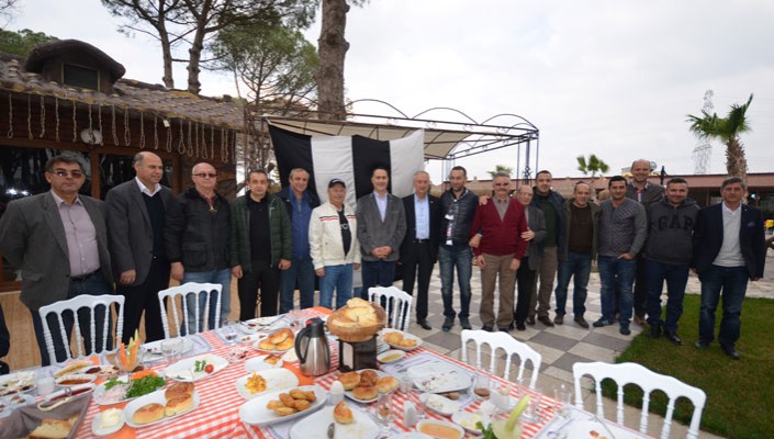 Gönen Beşiktaşlılar Derneği’nden Kahvaltı Organizasyonu