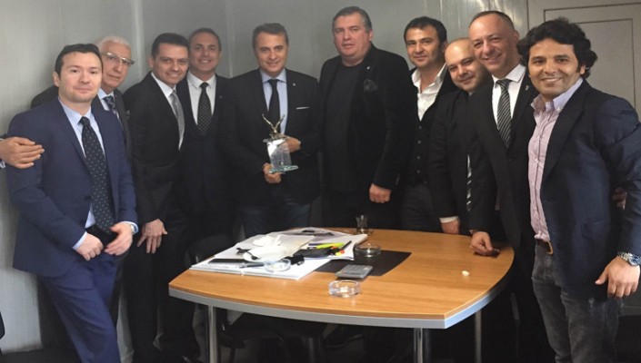 Siyah Beyaz Beşiktaşlılar Derneği'nden Başkanımız Fikret Orman'a Ziyaret