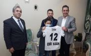 Hatay Beşiktaşlılar Derneği’nden Emir Kaan’a Moral Ziyareti