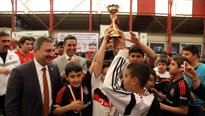 Hatay Beşiktaşlılar Derneği’nden 23 Nisan Kutlaması